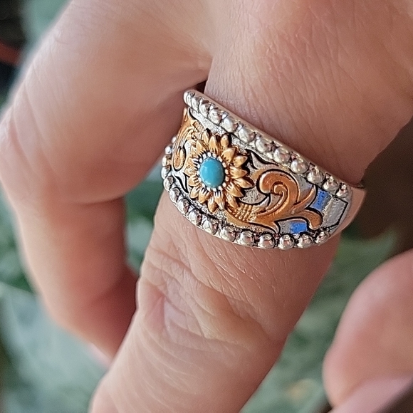 Western Sunflower Ring, S925 - Picture 5 of 10